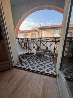 Studio avec balcon
